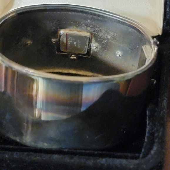 Watch - Picture 2 of 3